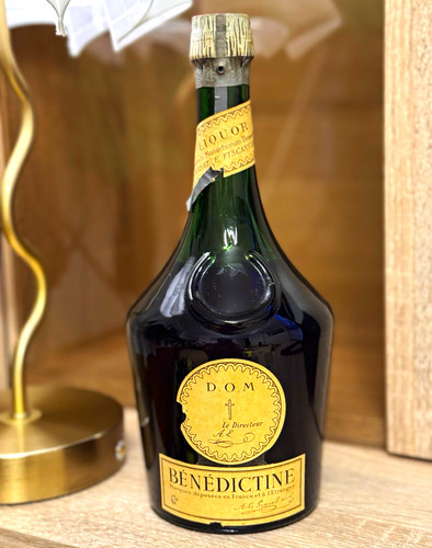 Bénédictine m - bénédictine, d.o.m